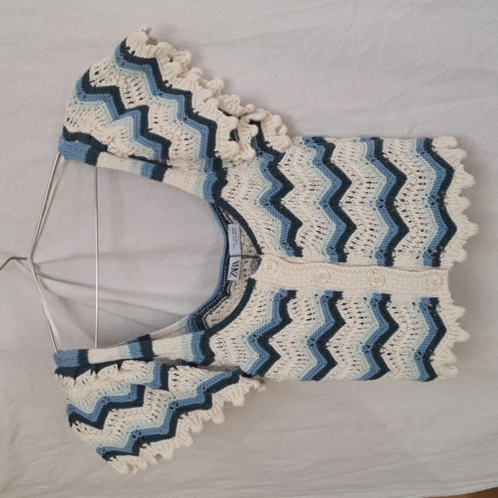 zara S ~ crochet knit crop top NWT